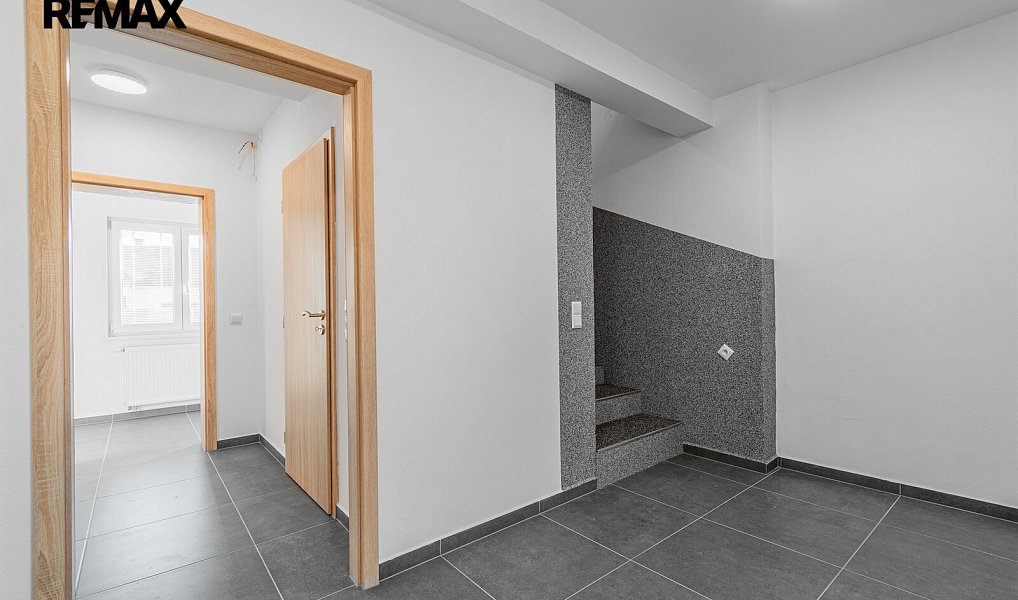 Pronájem domu 173 m² s pozemkem 180 m², Horní Lukavice – náhled fotky 5