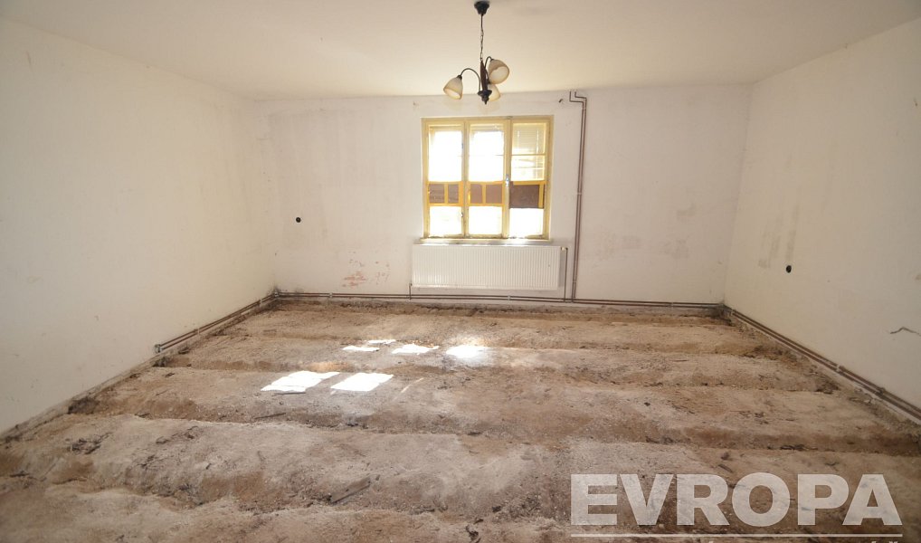 Prodej domu 780 m² s pozemkem 5 958 m², Dolní Hbity – náhled fotky 17