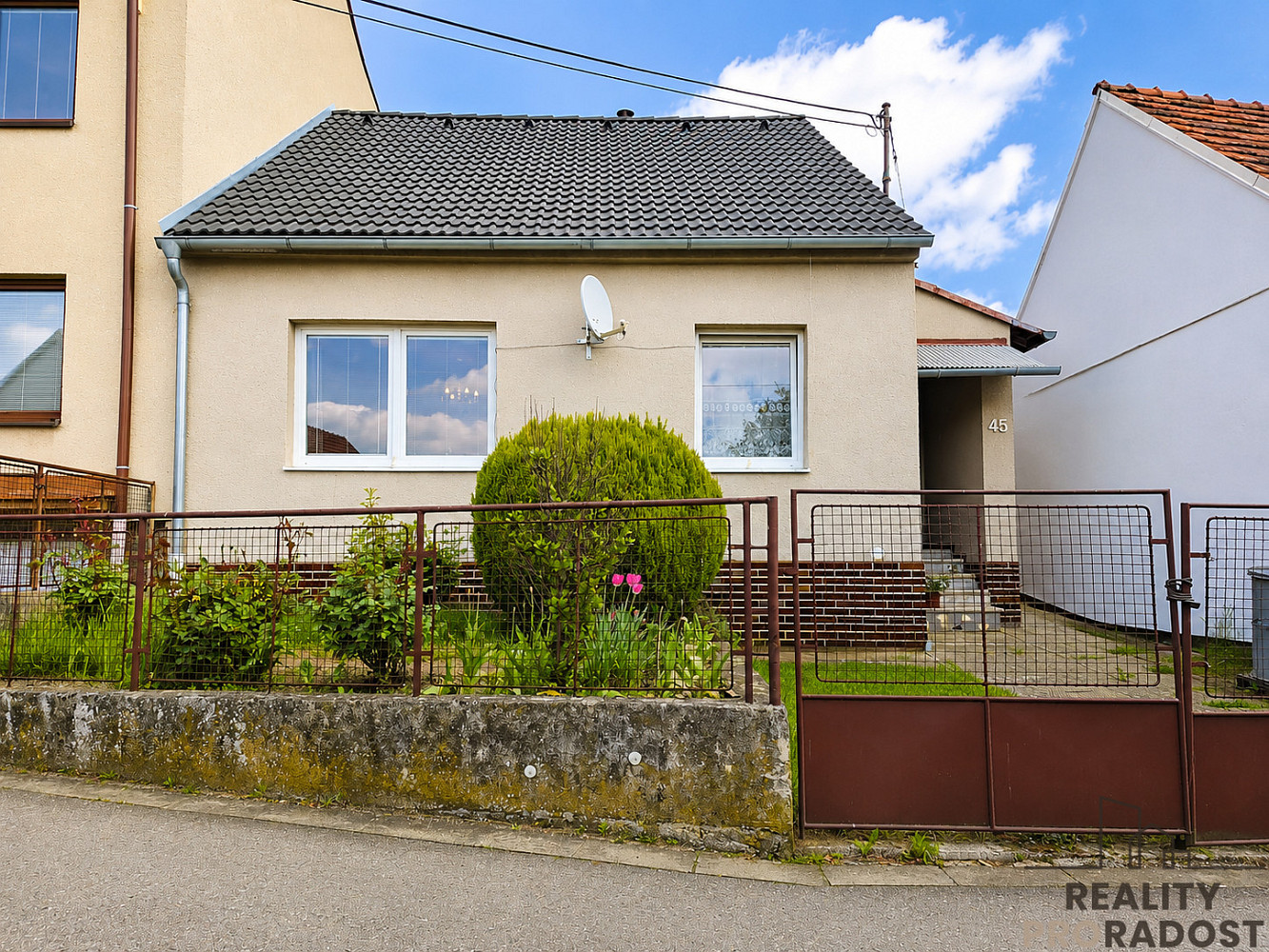 Prodej domu 94 m² s pozemkem 562 m²