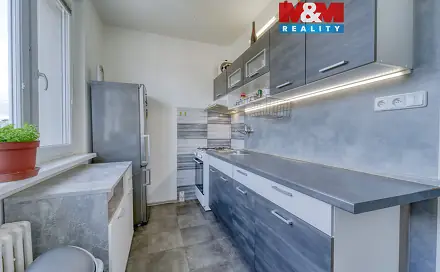 Prodej bytu 2+1 52 m², Za Stodolami, Kryry, okres Louny