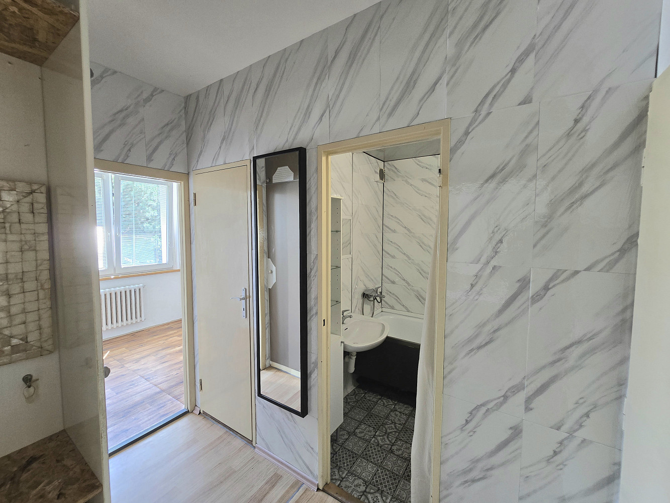 Pronájem bytu 1+1 34 m² - Widok 4