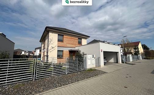 Prodej domu 137 m² s pozemkem 472 m², Modřínová, Zlonín, okres Praha-východ