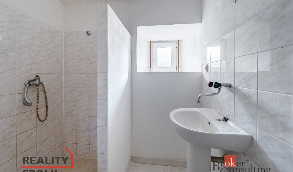Prodej domu 100 m² s pozemkem 1 008 m², Strmilov – náhled fotky 18