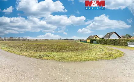 Prodej pole 8 036 m², Staré Hradiště, okres Pardubice