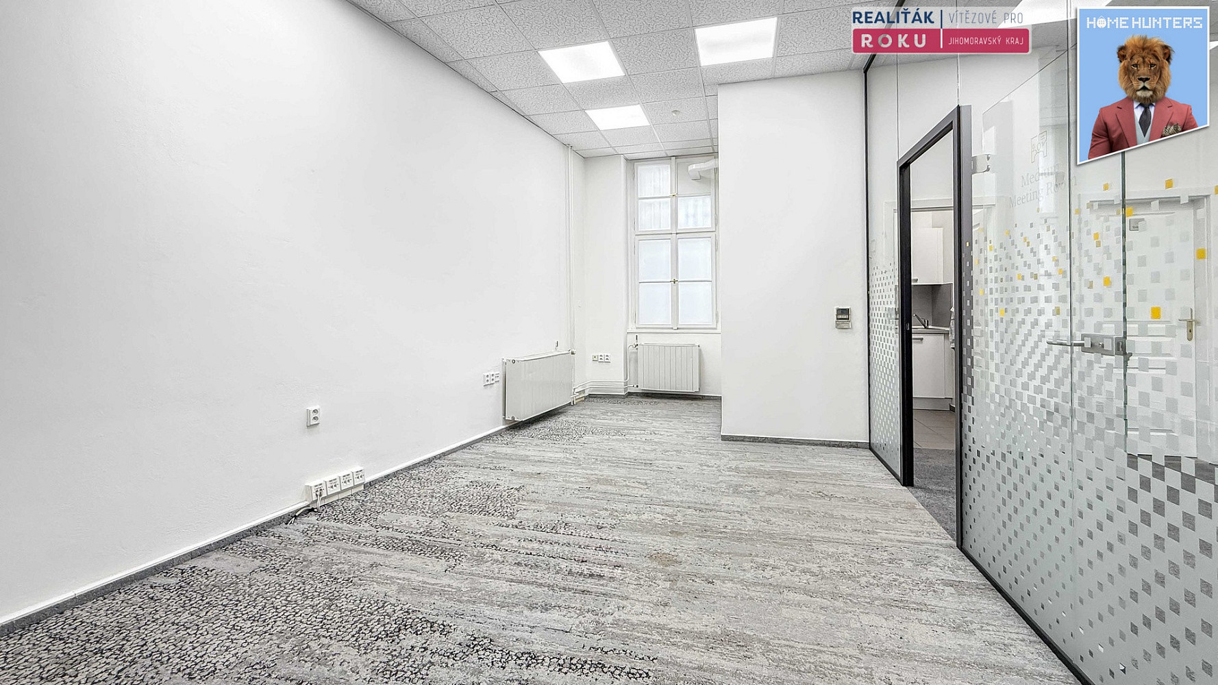 Pronájem kanceláře 257 m² – fotografie 2
