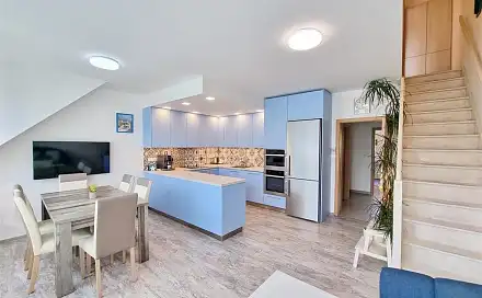Pronájem bytu 4+kk 102 m², Františka Kadlece, Praha 8 - Libeň, okres Praha