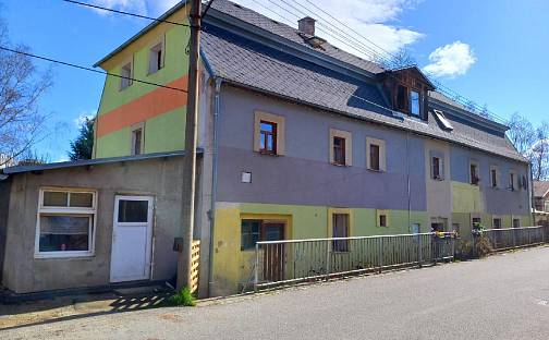 Prodej nájemního domu, činžáku 304 m²