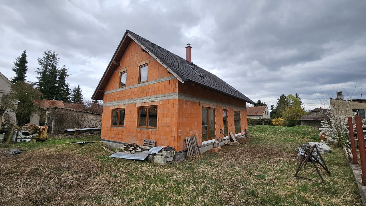 Prodej domu 214 m² s pozemkem 863 m²