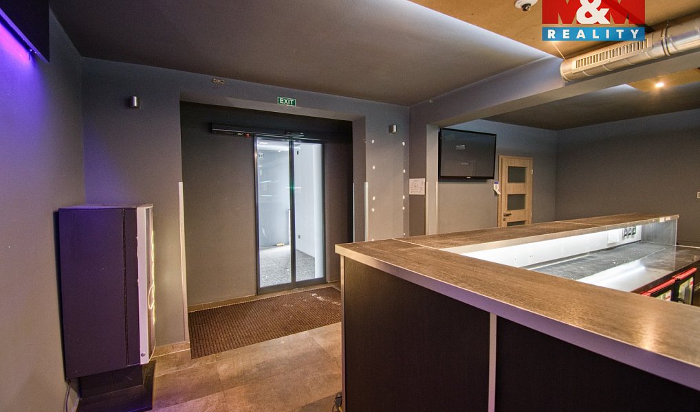 Pronájem obchodních prostor 180 m², Rožnov pod Radhoštěm – náhled fotky 10