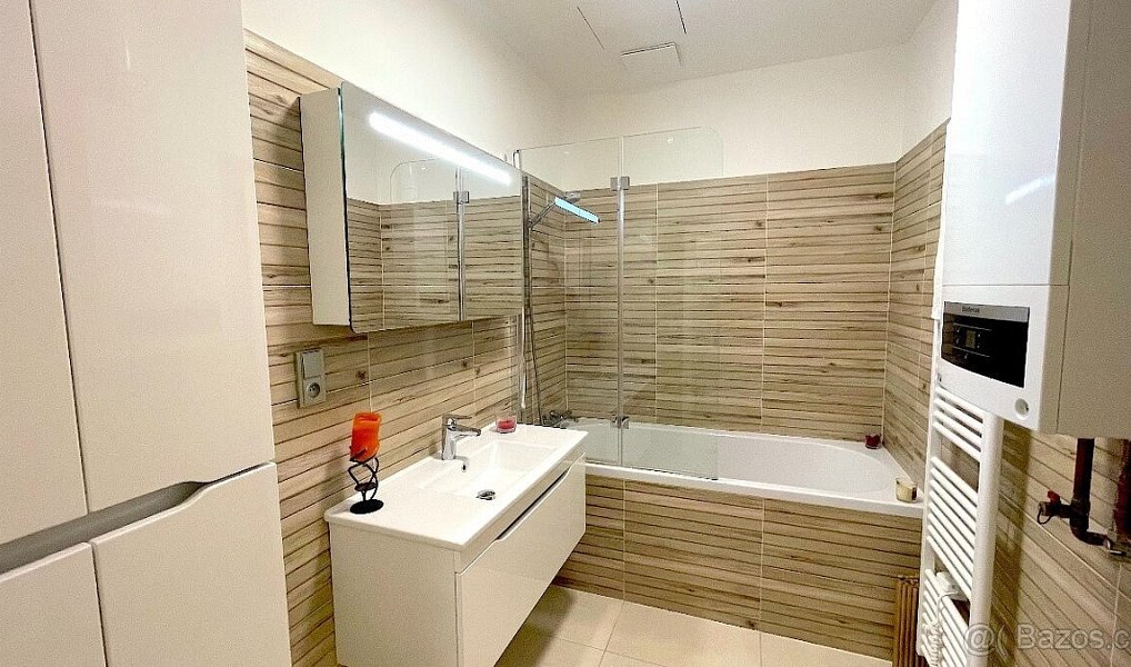 Prodej bytu 4+kk 127 m², Praha – náhled fotky 22