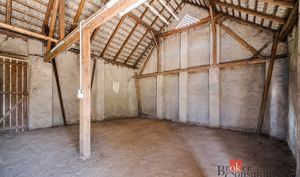 Prodej domu 207 m² s pozemkem 1 124 m², Babice – náhled fotky 12