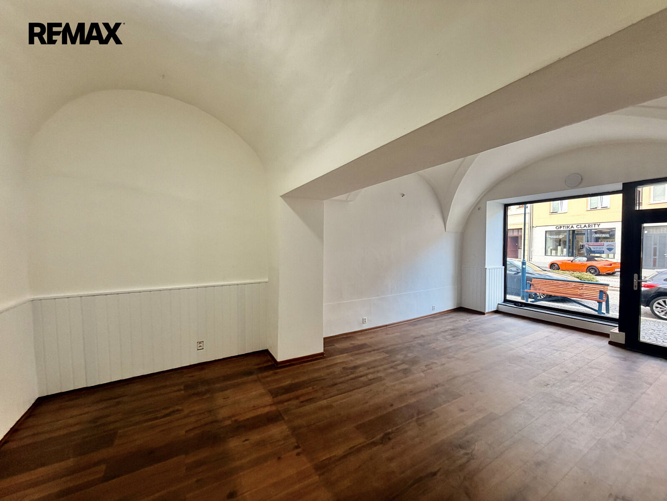 Pronájem obchodních prostor 45 m²