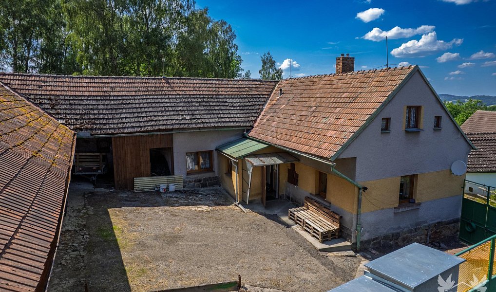 Prodej domu 95 m² s pozemkem 1 544 m², Čestice – náhled fotky 3