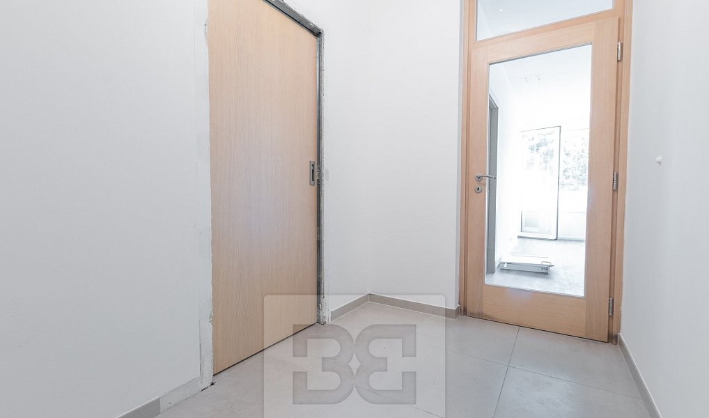 Pronájem bytu 2+kk 43 m², Praha – náhled fotky 9