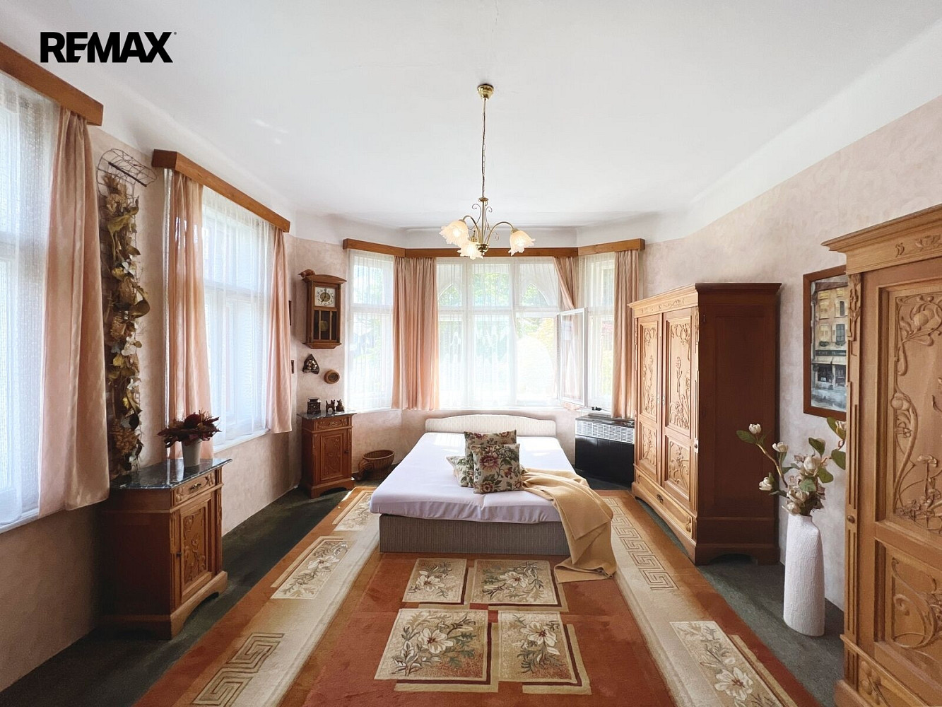 Prodej domu 190 m² s pozemkem 1 331 m²