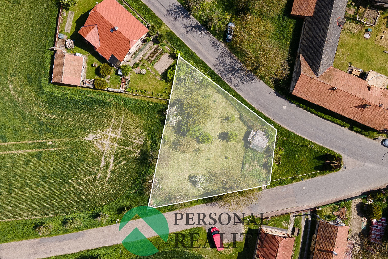 Prodej stavebního pozemku 910 m² – pohled 4