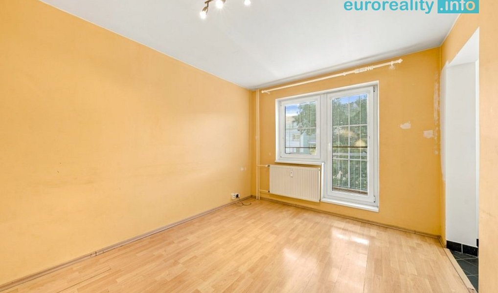 Prodej bytu 2+1 42 m², Milovice – náhled fotky 3
