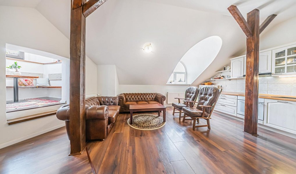Prodej bytu 5+kk 117 m², Kladno – náhled fotky 3