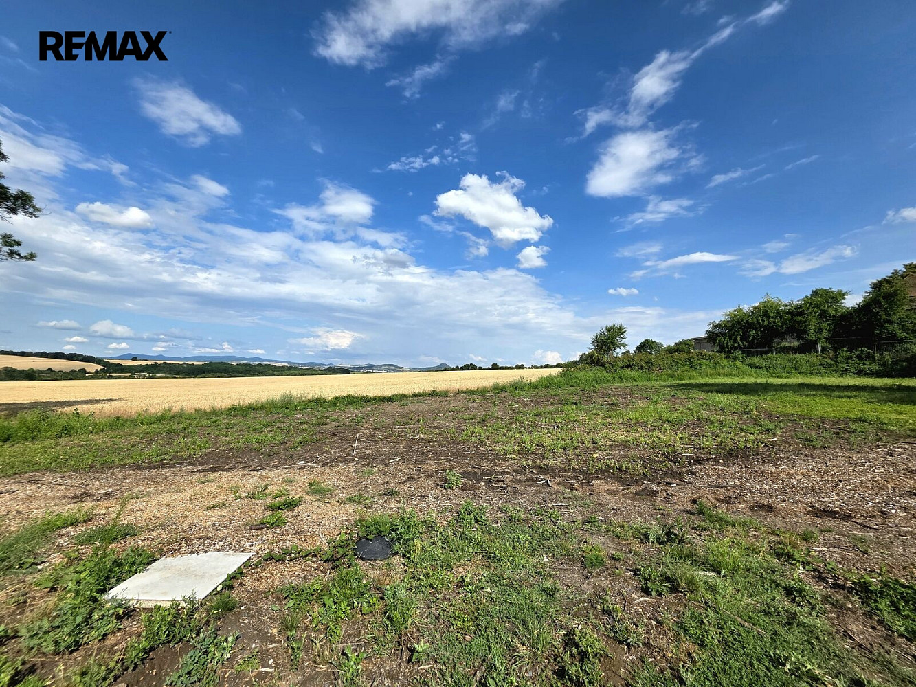 Prodej stavebního pozemku 861 m² – fotografie 3