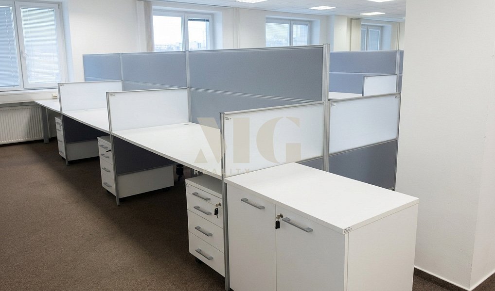 Pronájem komerčního prostoru, 320 m², Skvrňany - Plzeň-město, Plzeň