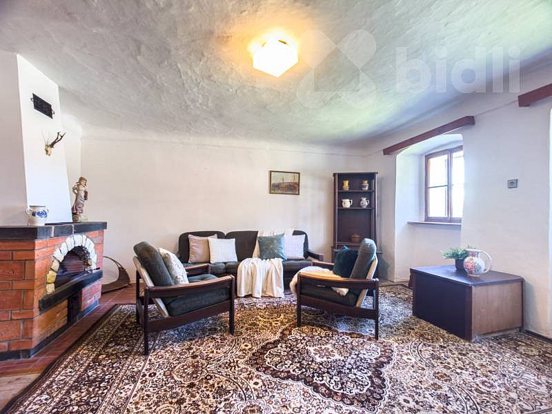 Prodej domu 154 m² s pozemkem 1 012 m² — photo 2