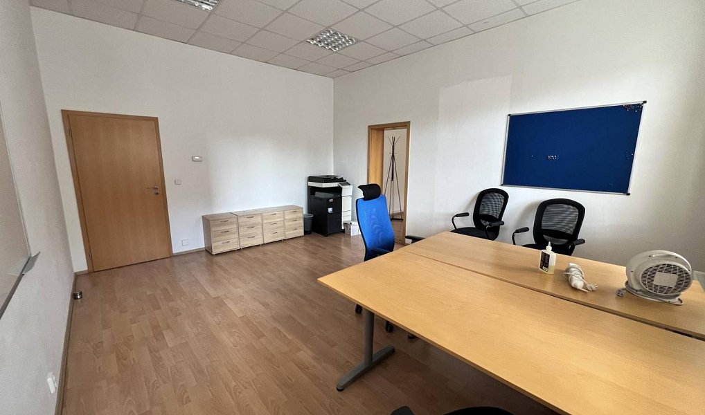 Pronájem kanceláře 39 m², Ostrava – náhled fotky 3