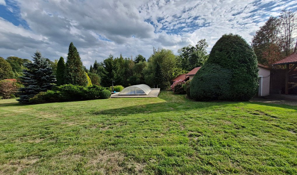 Prodej domu 340 m² s pozemkem 4 725 m², Verneřice – náhled fotky 14