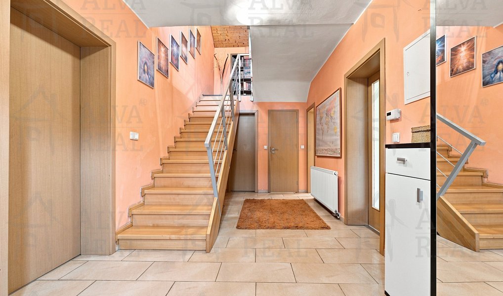 Prodej domu 141 m² s pozemkem 984 m², Dolní Kounice – náhled fotky 4