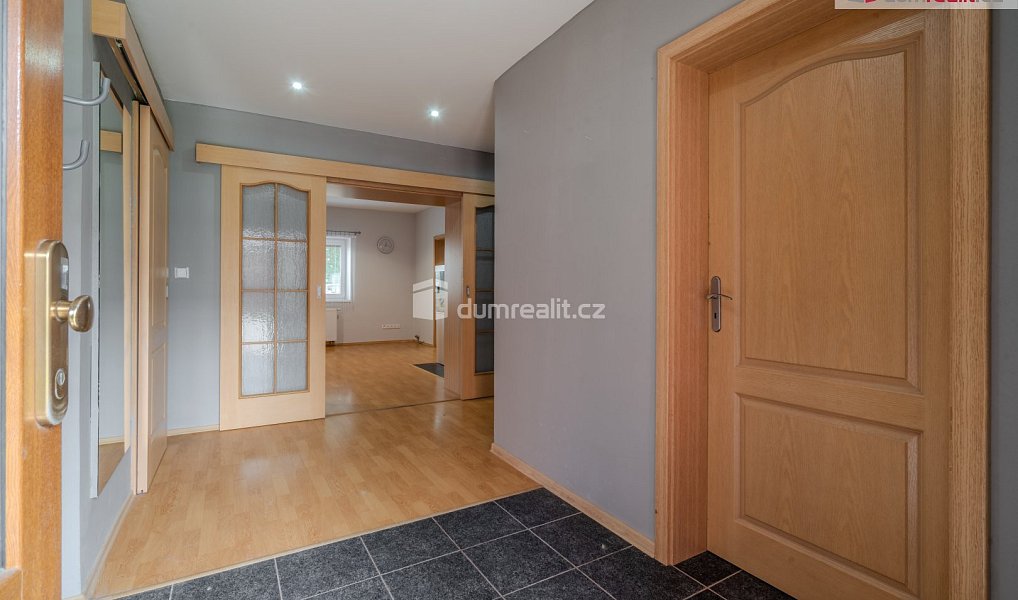 Prodej domu 300 m² s pozemkem 300 m², Roudnice nad Labem – náhled fotky 17