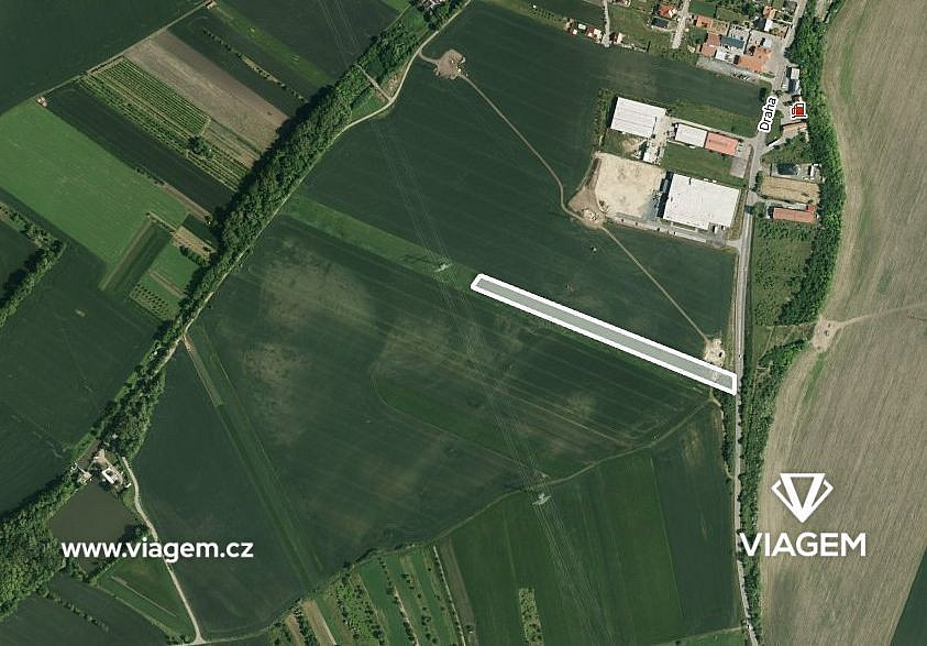 Prodej pole 1 653 m²