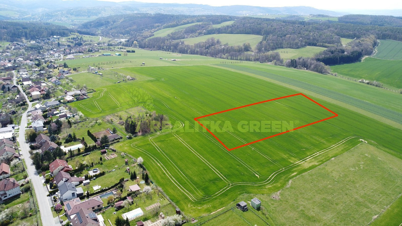 Prodej pole 8 890 m²