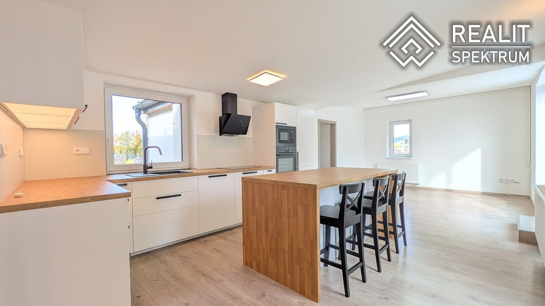 Pronájem bytu 3+kk 78 m²