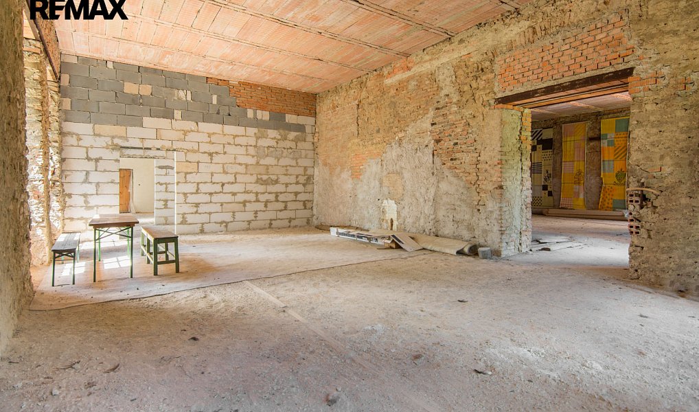 Prodej komerčního objektu (jiného typu) 1 450 m², Vyklantice – náhled fotky 21