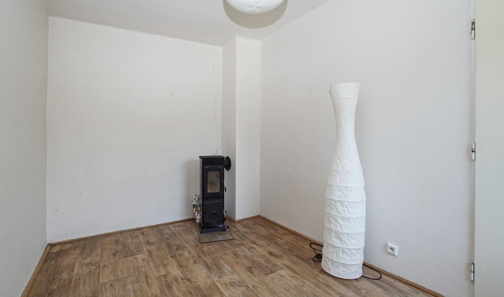 Prodej domu 1 000 m² s pozemkem 350 913 m², Stráž pod Ralskem – náhled fotky 18