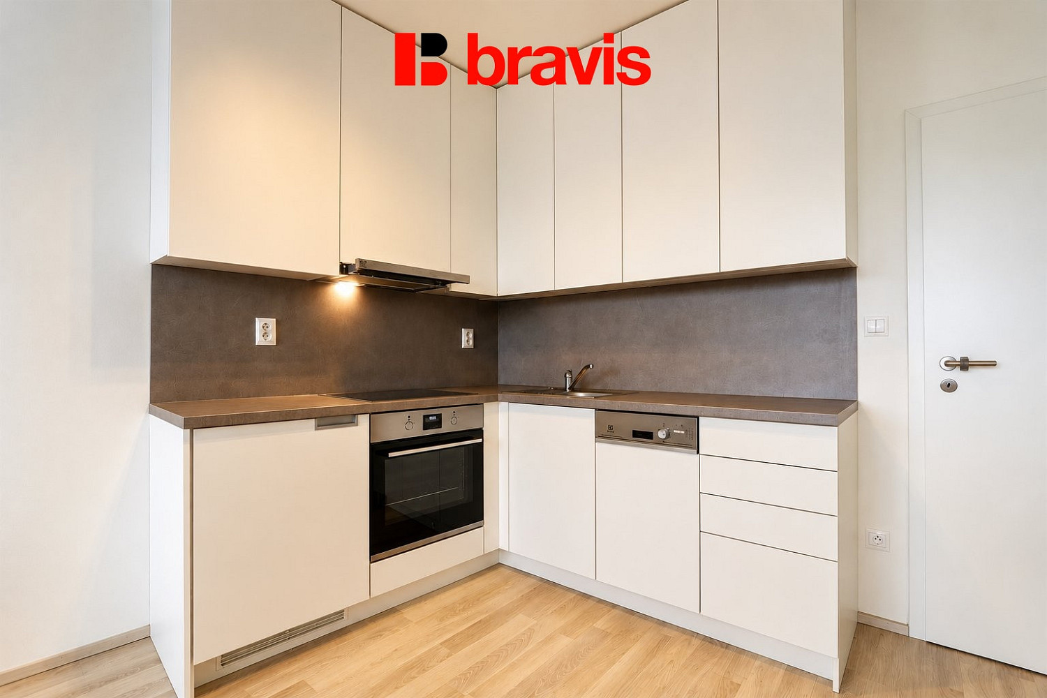 Pronájem bytu 1+kk, Brno - střed, ulice Rumiště, balkon, garážové stání, sklep