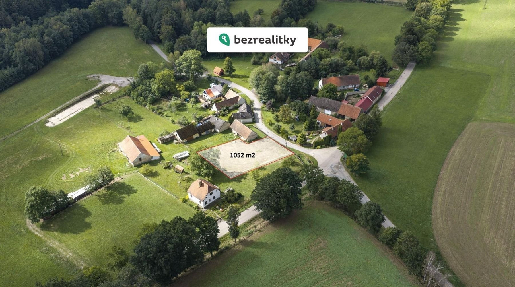 Prodej stavebního pozemku 1 052 m²