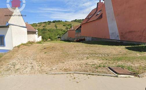Prodej stavebního pozemku 2 521 m², Suchov, okres Hodonín