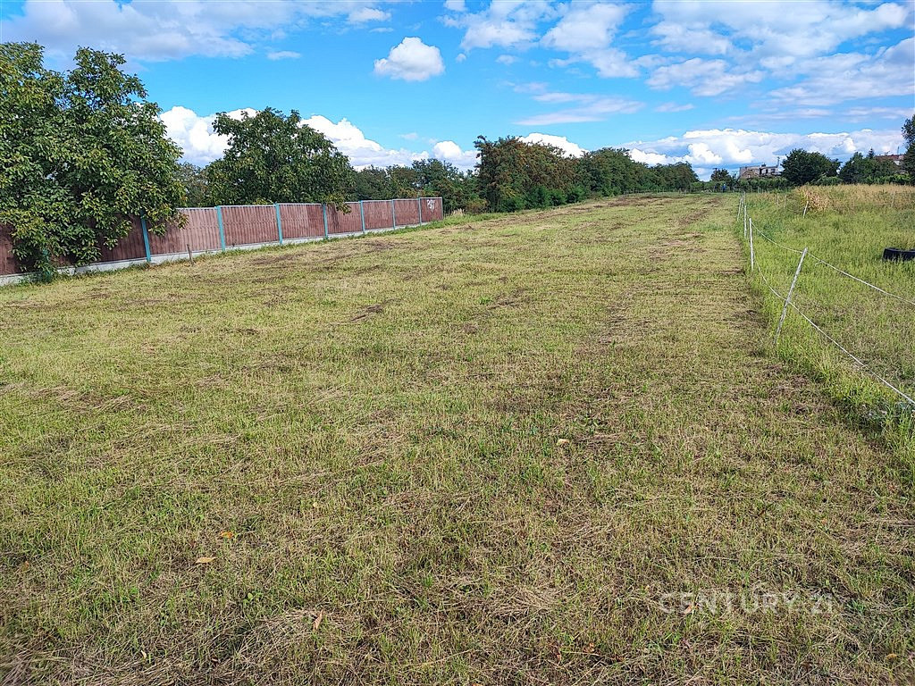 Prodej stavebního pozemku 2 237 m² – pohled 4