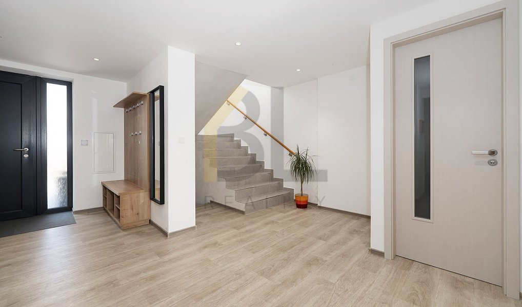 Prodej domu 160 m² s pozemkem 336 m², Hodonín – náhled fotky 15