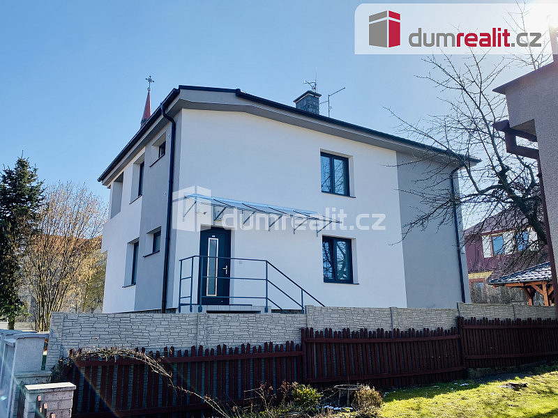 Prodej domu 360 m² s pozemkem 628 m² — photo 2