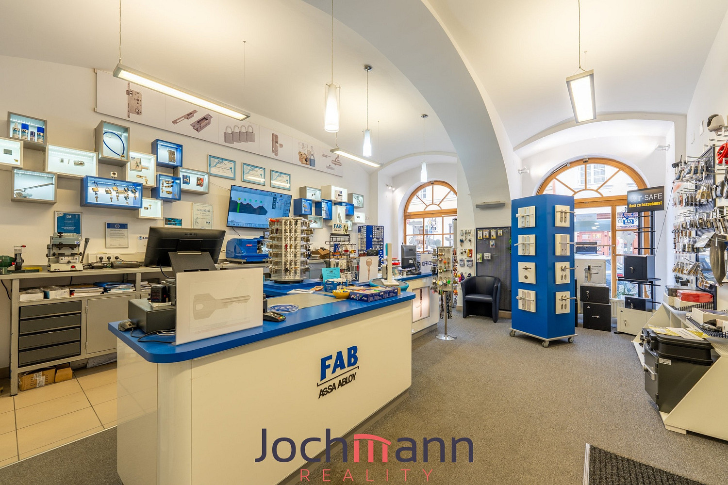 Pronájem obchodních prostor 746 m² – fotografie 3
