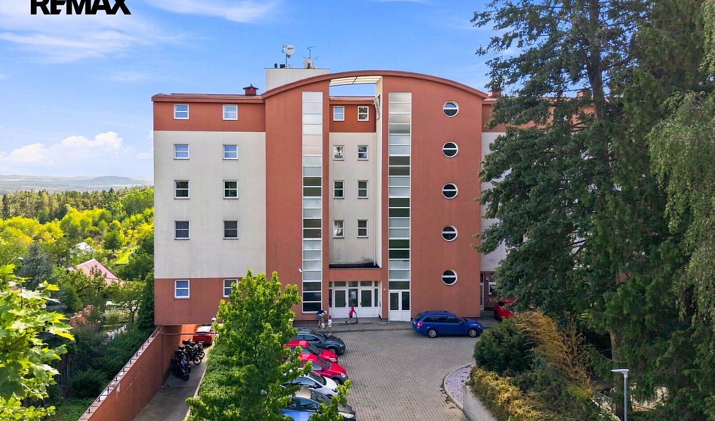 Prodej bytu 2+kk 60 m², Kamenice – náhled fotky 3