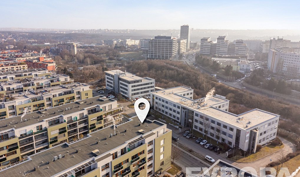 Prodej bytu 4+kk 143 m², Praha – náhled fotky 28