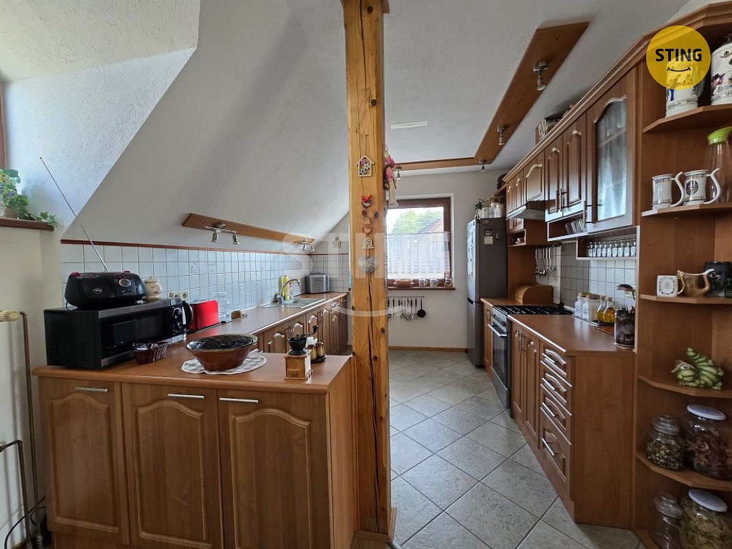 Pronájem domu 170 m² s pozemkem 878 m² – fotografie 3