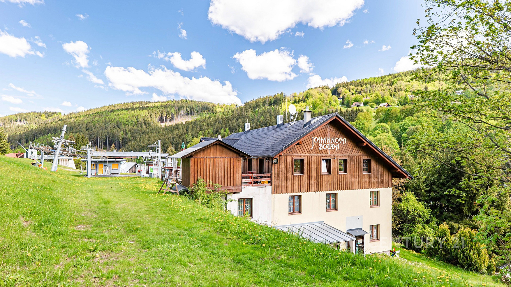 Prodej ubytovacího objektu 844 m²