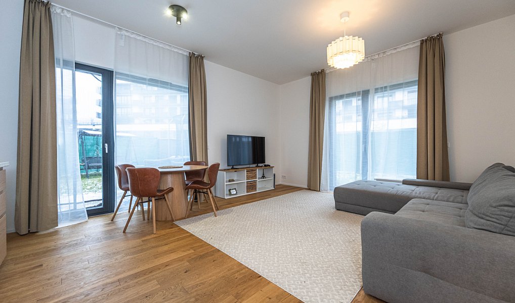 Pronájem bytu 3+kk 77 m², Praha – náhled fotky 2