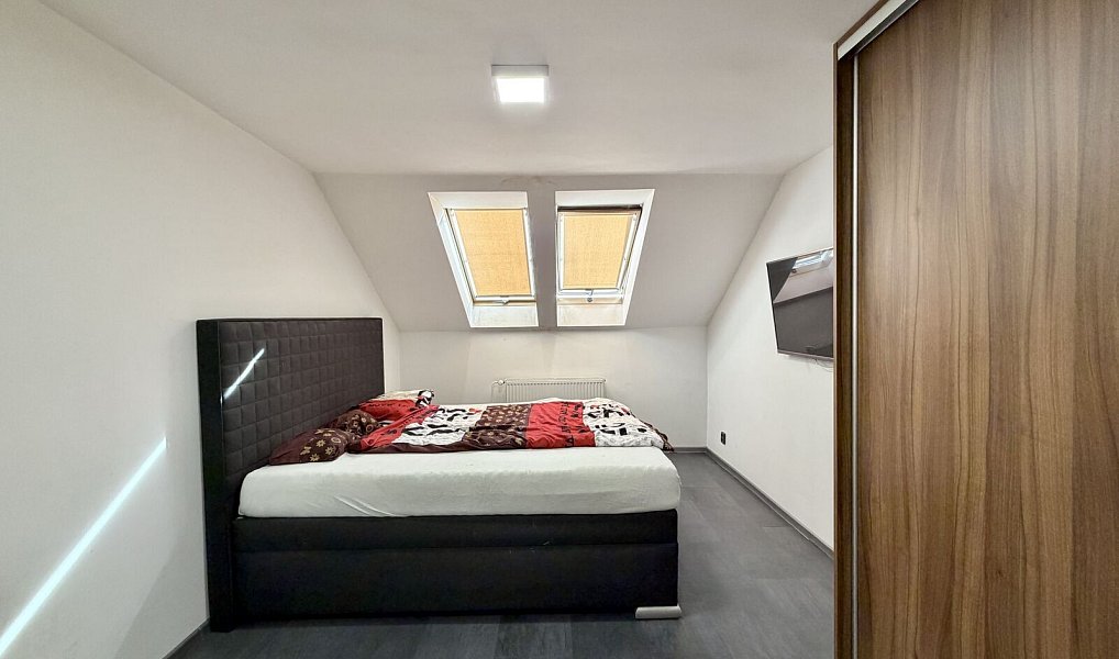 Prodej domu 466 m² s pozemkem 778 m², Chomutov – náhled fotky 44