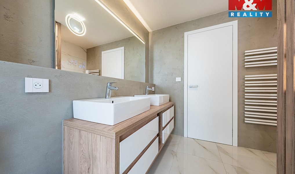 Prodej domu 219 m² s pozemkem 940 m², Velké Popovice – náhled fotky 12