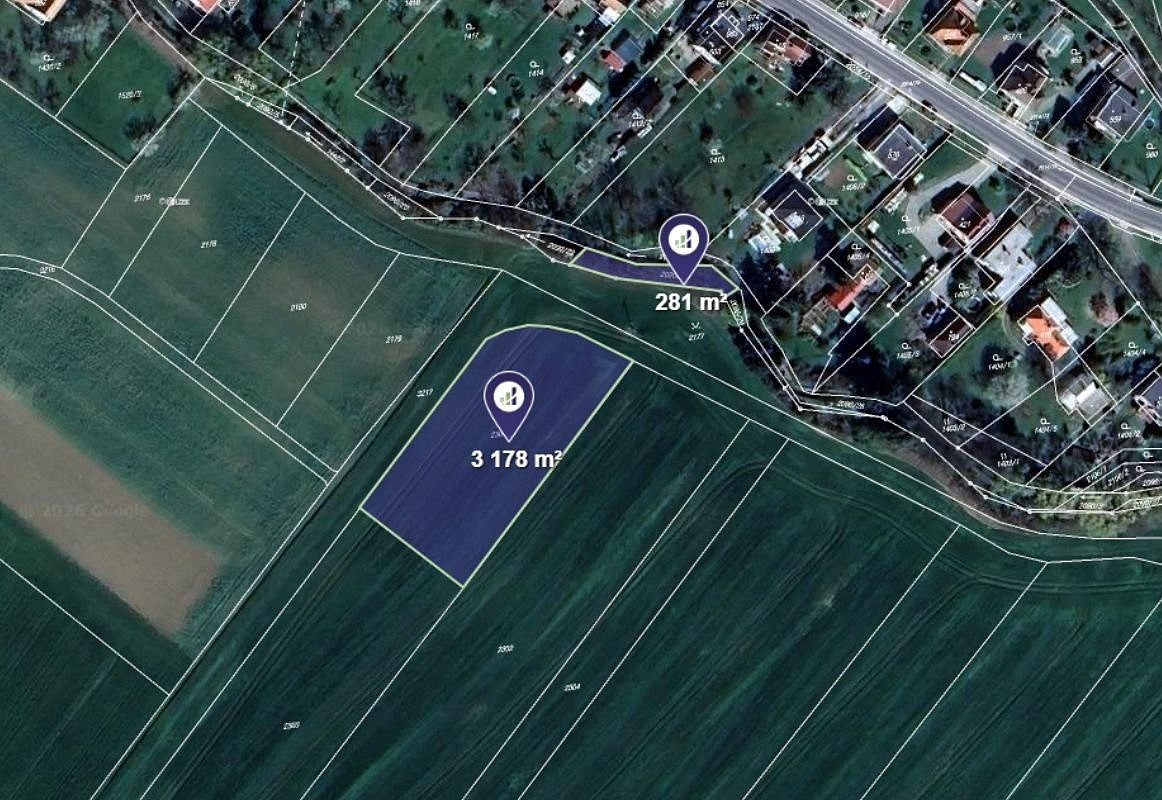 Prodej pole 865 m²
