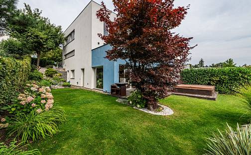 Prodej domu 219 m² s pozemkem 501 m², Praha 6 - Dejvice